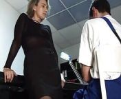 French secretary likes to fuck her client from gui jingjing naked