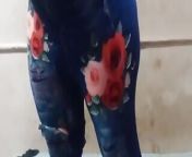 Sexy Mature Changing Her Clothes Again from passeg 1ress lokeshwari nude