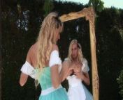 Alice finds her big tits sis to get mutual orgasms together from step sister twice