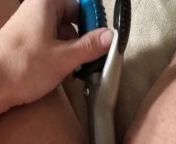 MILF use curling iron from curling iron porn