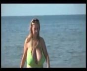 Grandes tewtazas en bikini from big boob bikini beach vollyball