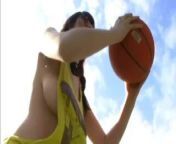 Marina Yamasaki - Braless play basketball from braless