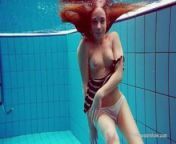 Cute hairy pussy teen Nina in the swimming pool from teenis nude big