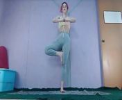 Yoga Beginner Livestream Flash Latina Big Tits from imgsrc ru cameltoe slip