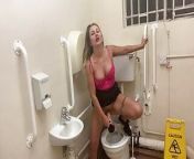 Pussy squirt in the public toilets from kareena kapoor nude toilet actress navi