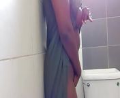 Quick Masturbation In A Public Toilet from kenyan old