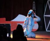 Twi' Lek cosplay burlesque dance from young cute twi