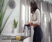 Brazzers - Keiran Lee Becomes Flustered & Aroused By Tru Kait's Tits & Ass And He Can't Hide It from madam ne apne ghar par students ko bulakar sex kiya sex video download