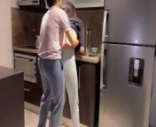 Wife fucked hard with tongue while washing dishes in the kitchen, getting her to cum before her step from anggi sucilawati