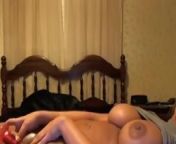 Big tit army wife masturbating with a toy on webcam from 中国美女直播ios版官网rh837 com cmwd